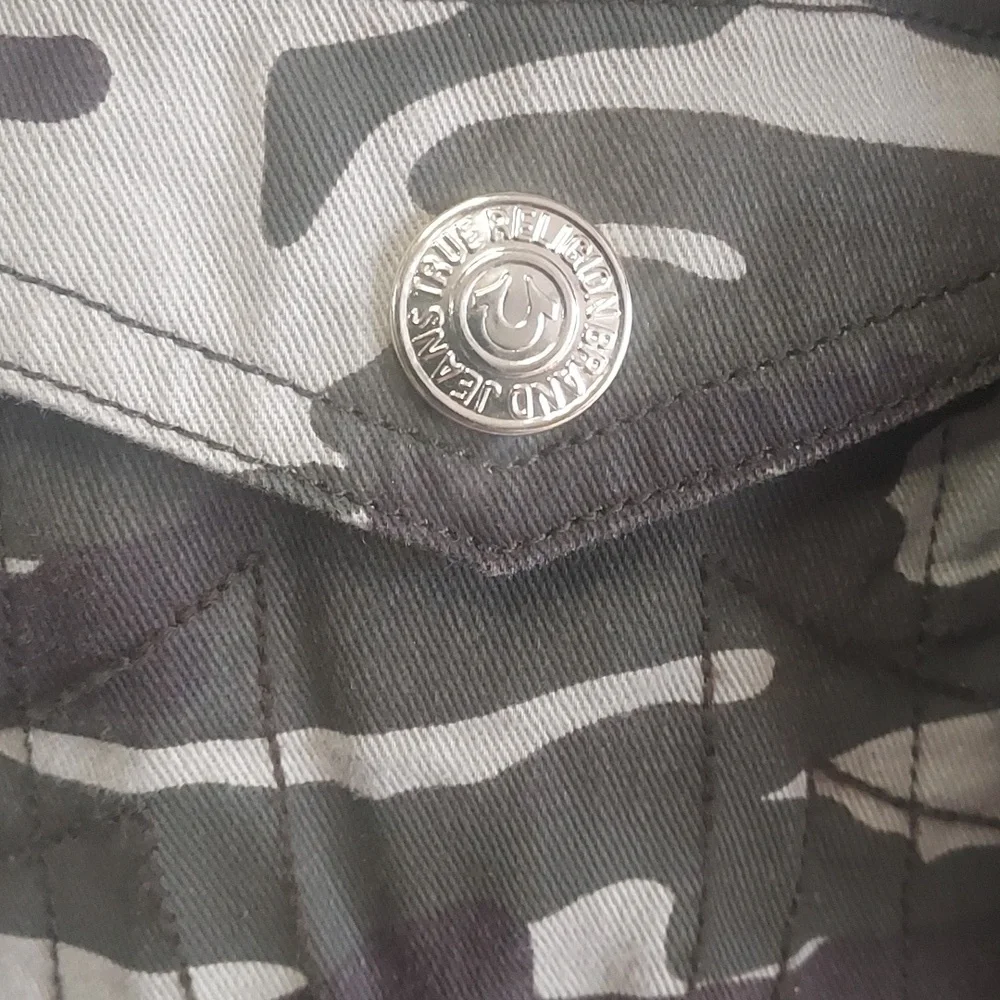True Religion Womens Olive Camo Military Jacket Size Medium‎